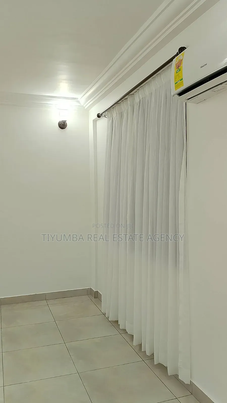 4bdrm Duplex in Tiyumba Real Estate, Airport Residential Area for rent