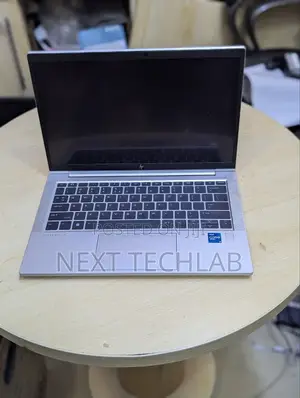 Laptop HP EliteBook 640 G10 16GB Intel Core I5 SSD 256GB