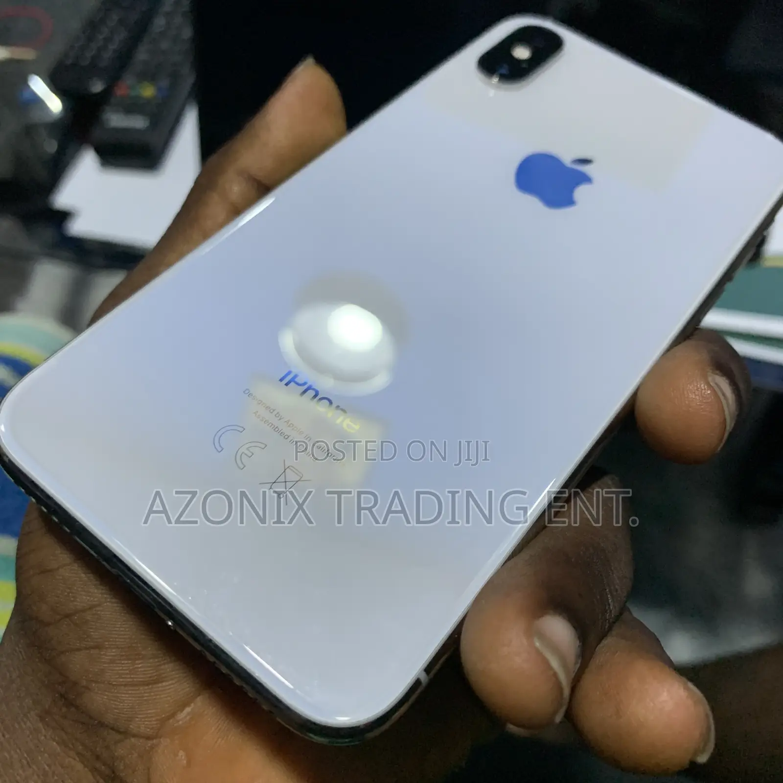Apple iPhone X 64 GB White