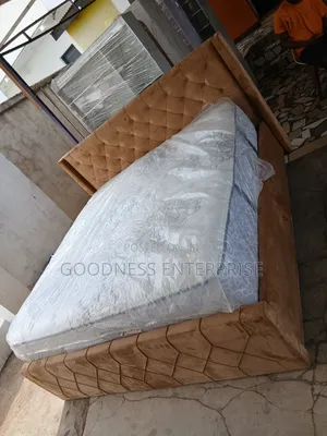 Kings Bed Frame With Mattress