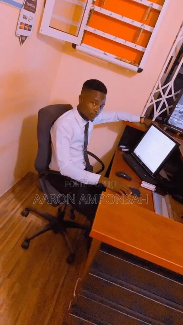 Receptionist