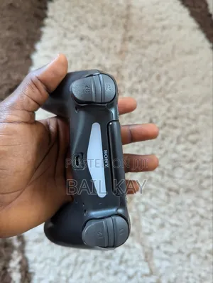 An Original Sony Ps4 Wireless Controller