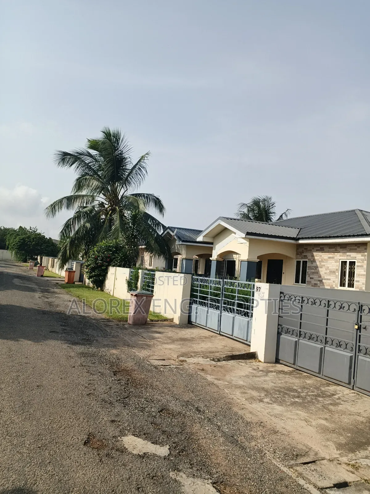 2bdrm House in Self Compound, Oyarifa for rent