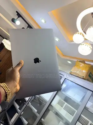 Laptop Apple MacBook Pro 2019 16GB Intel Core i9 SSD 1T