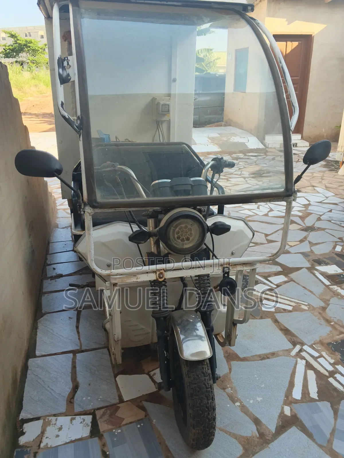 New Tricycle 2022 White