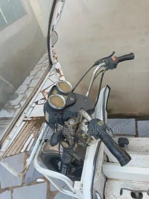 New Tricycle 2022 White
