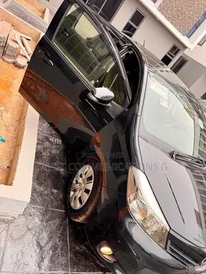 Toyota Vitz 1.3 FWD 5dr 2013 Black