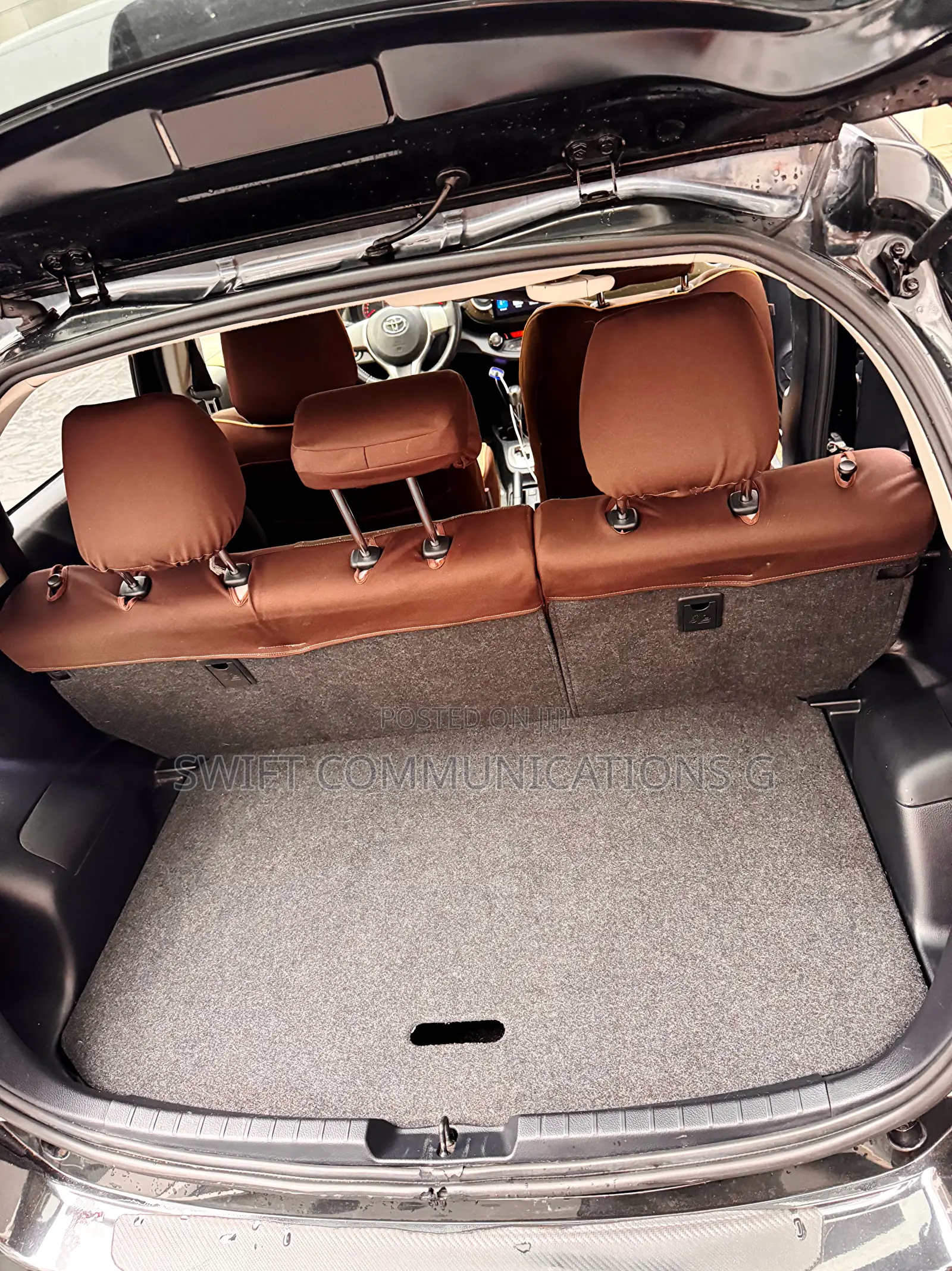 Toyota Vitz 1.3 FWD 5dr 2013 Black