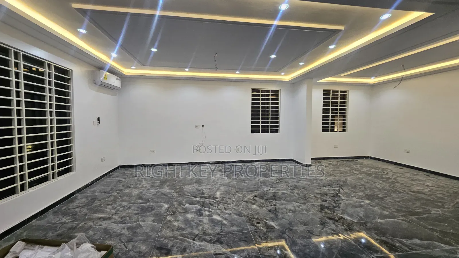 5bdrm Duplex in Rightkey, Kumasi Metropolitan for sale