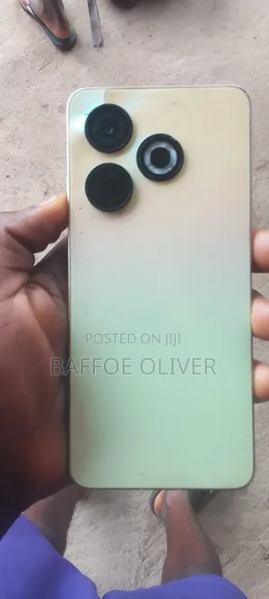 Infinix Smart 8 64 GB Gold