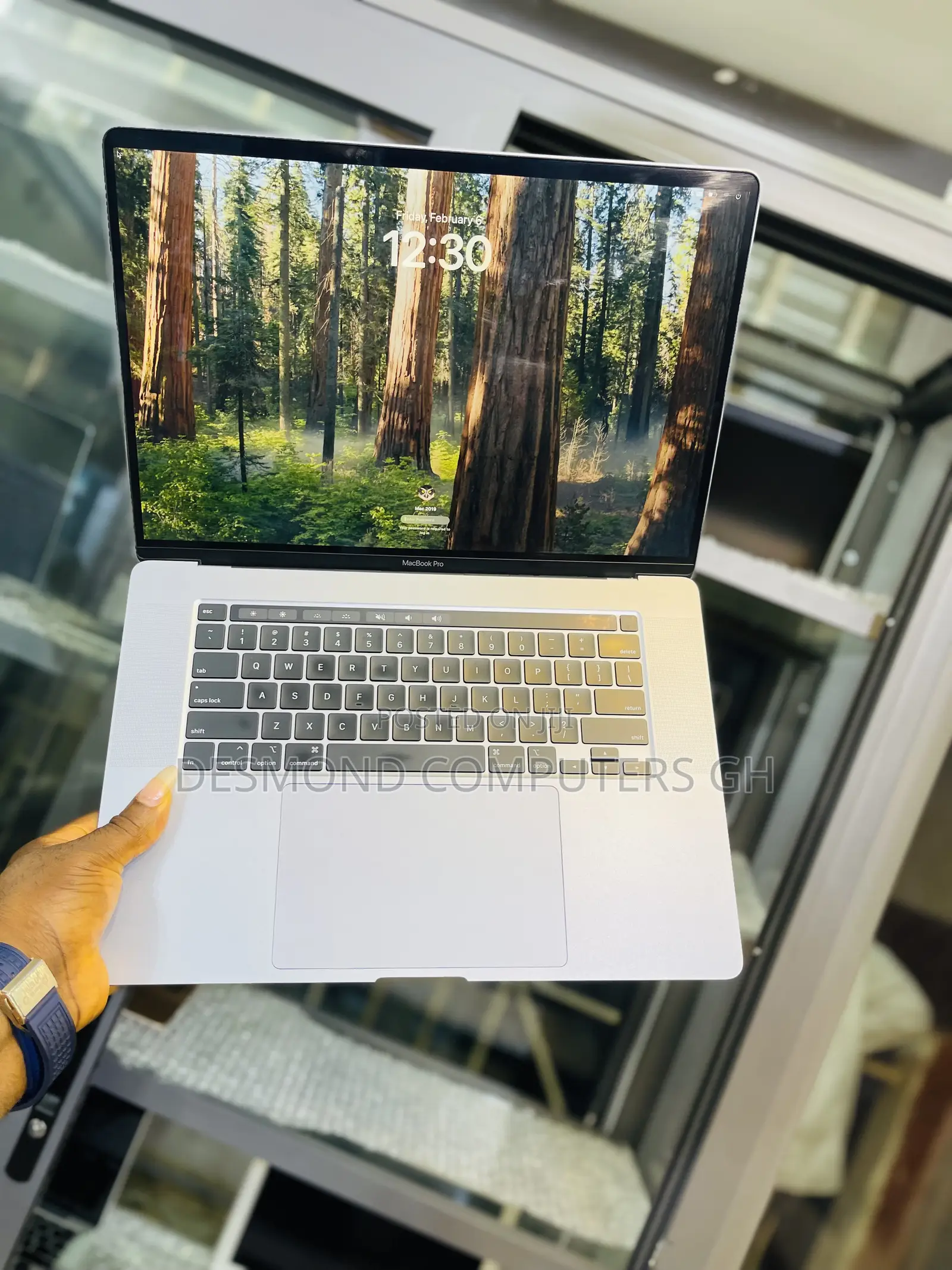 Laptop Apple MacBook Pro 2019 16GB Intel Core i9 SSD 1T