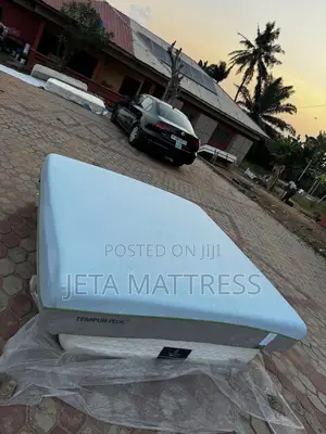 Tempur-pedic Mattress( King Size (76/80/12)