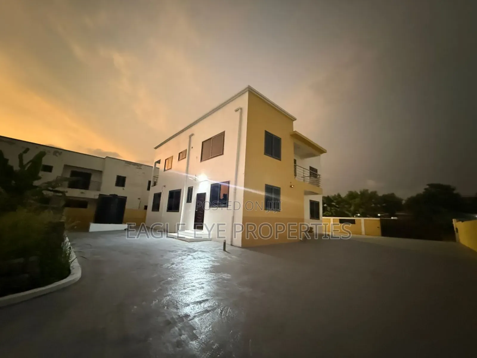 6bdrm House in Oyarifa for sale