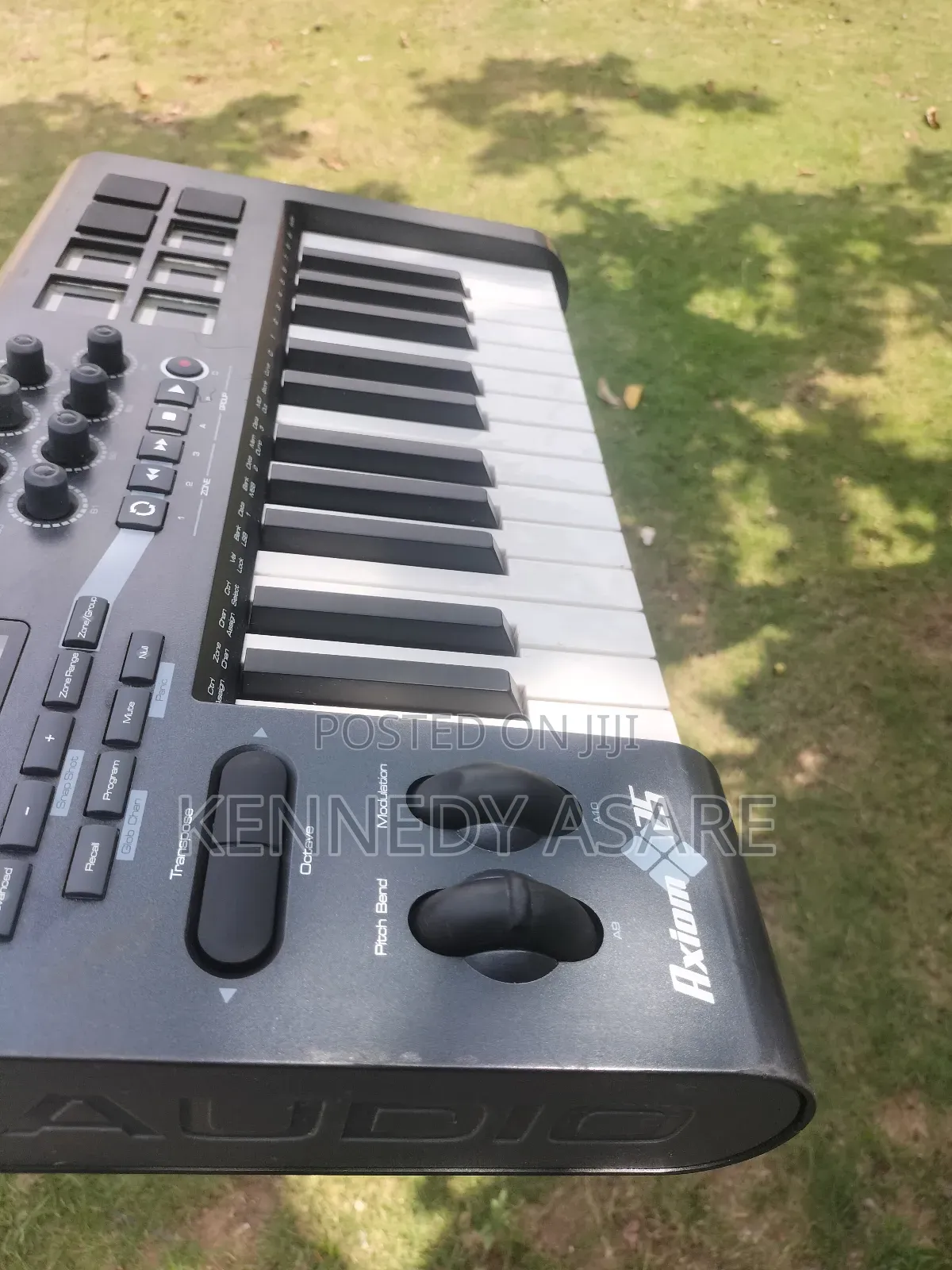 Axiom 25 Midi Keyboard and Pad