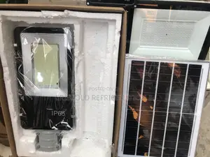 300w Solar Streetlight / Rechargeable Streetlight