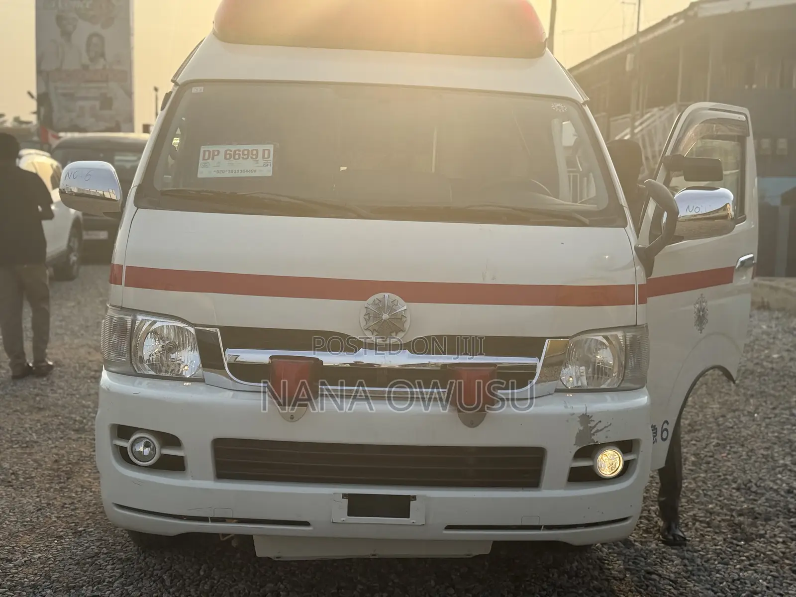 Toyota HiAce 2013 White