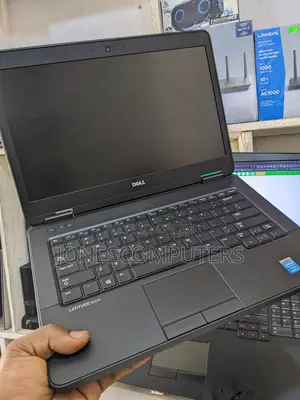 Laptop Dell Latitude E5440 4GB Intel Core i3 SSD 128GB