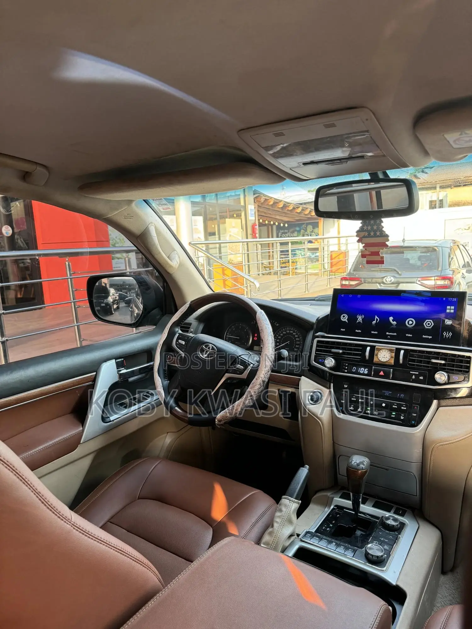 Toyota Land Cruiser 4.6 V8 GX-R 2014 Black