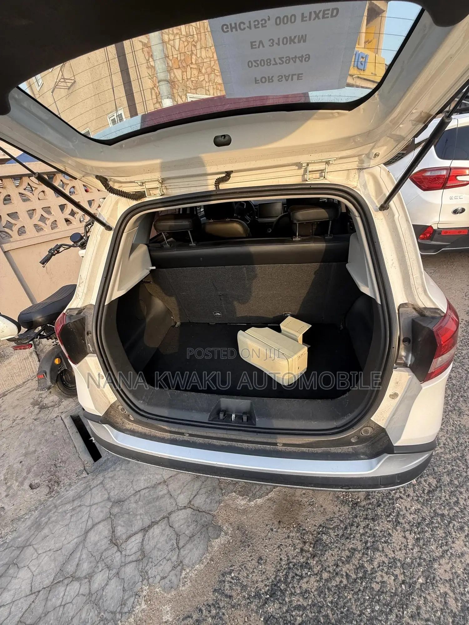 Hozon Neta V 2020 White