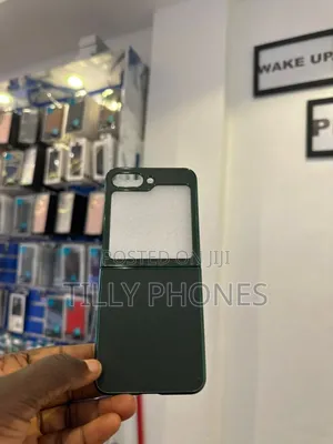 Galaxy Z Flip 4 Case