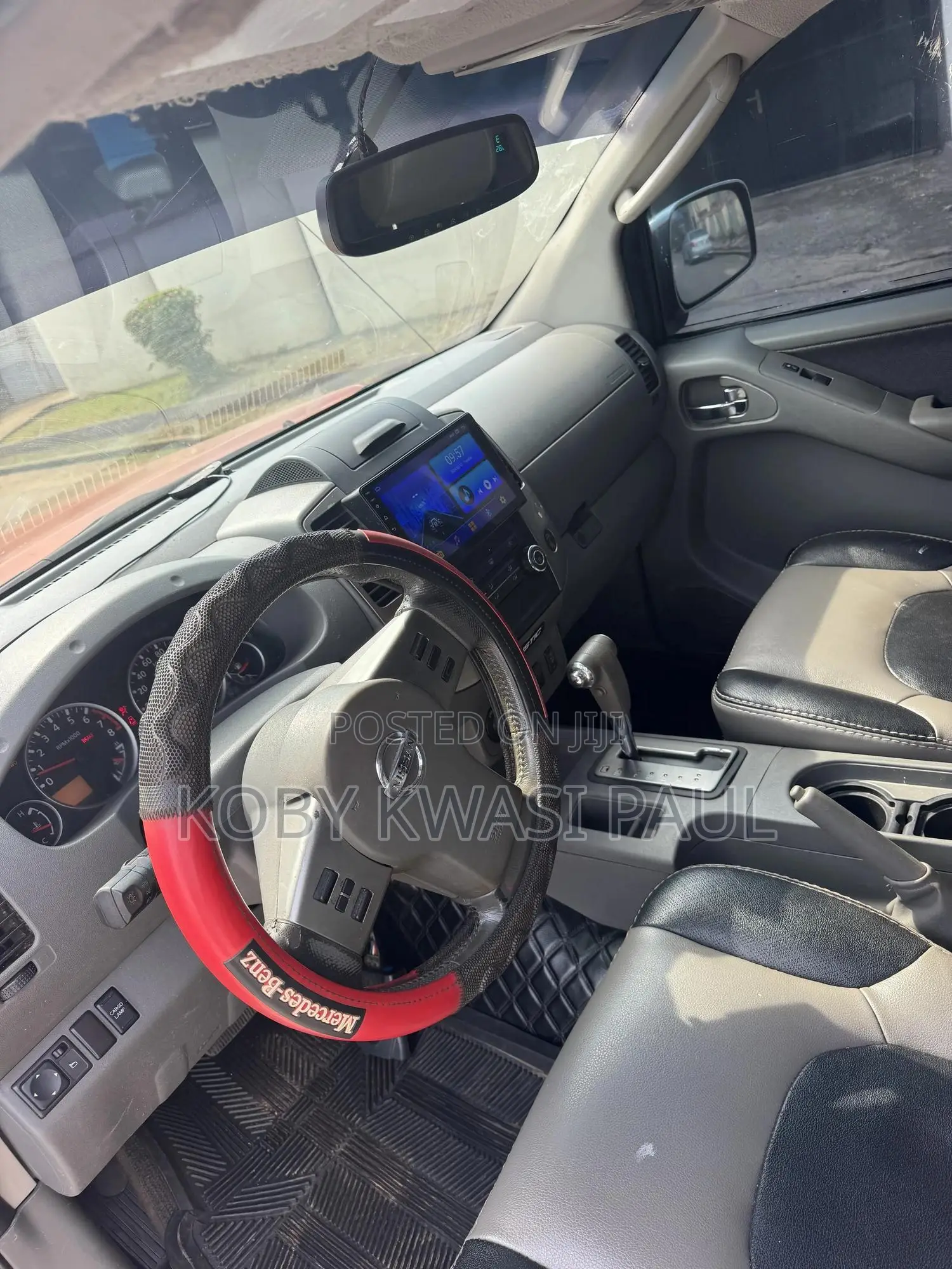 Nissan Frontier King Cab SE V6 2011 Brown