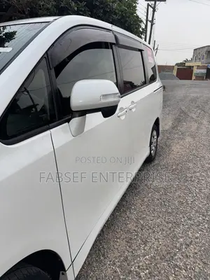 Toyota Voxy 2012 White