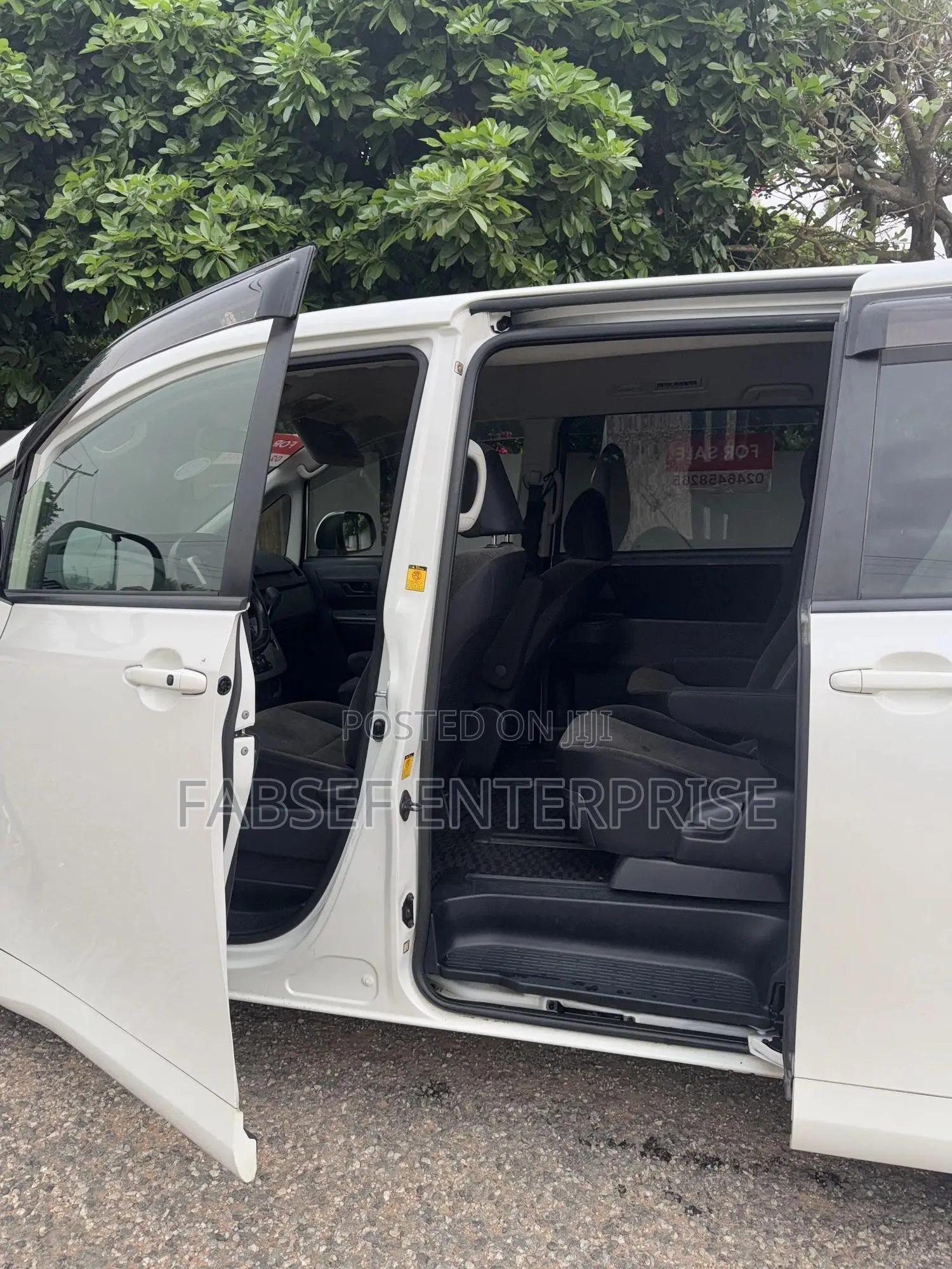 Toyota Voxy 2012 White