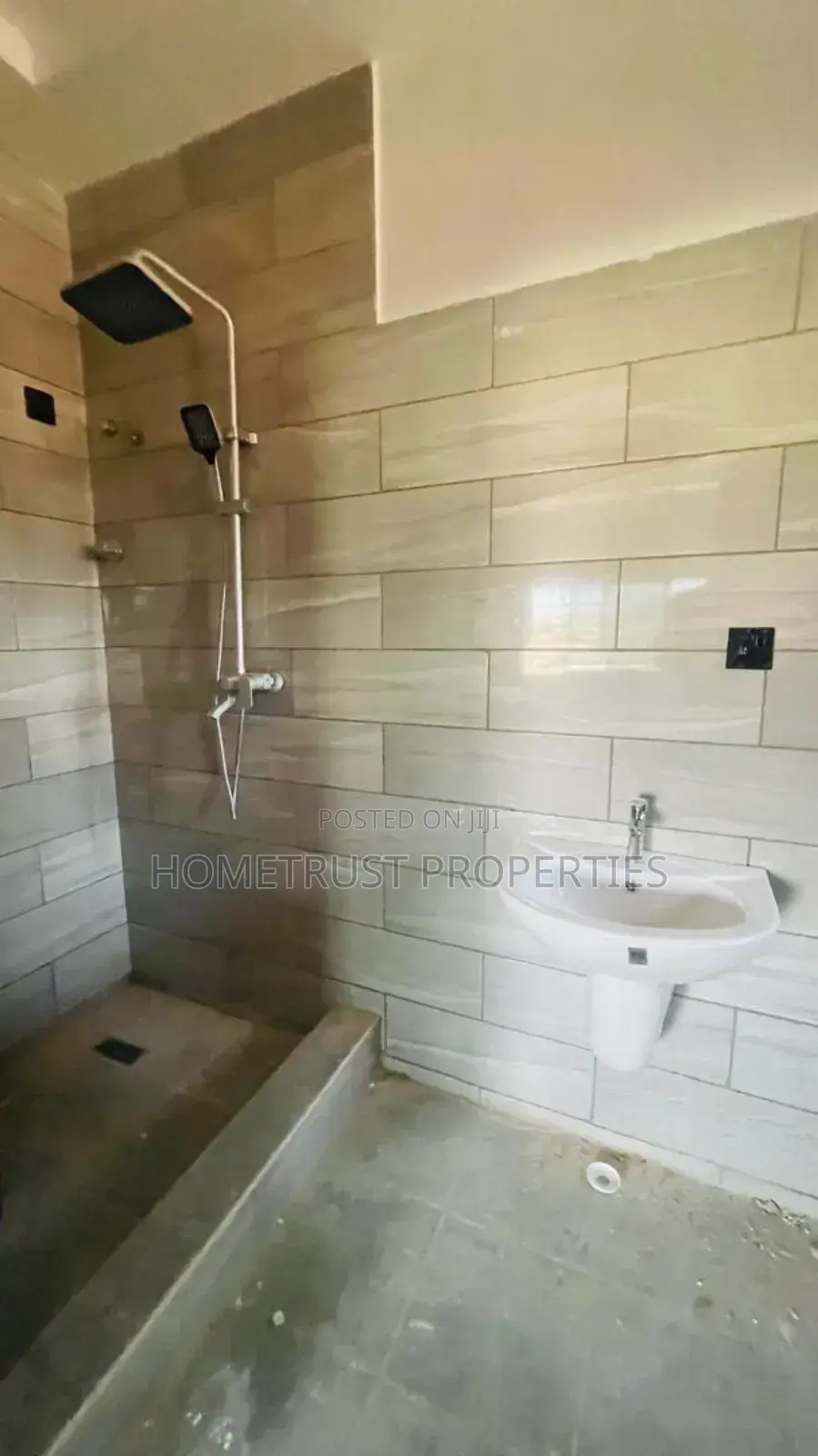 2bdrm Apartment in Hometrust Properties, Ablekuma for rent