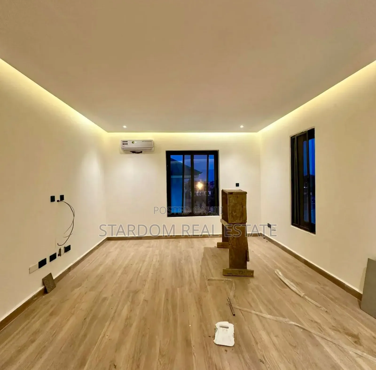 4bdrm Duplex in Adjiringanor, School Junction for sale