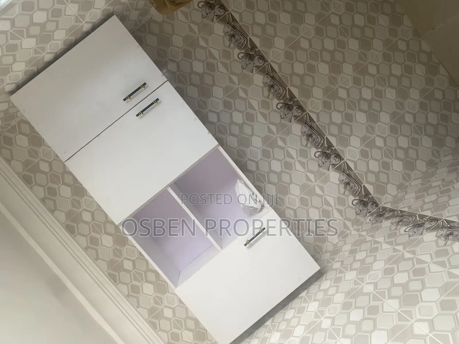 1bdrm Apartment in Oben Properties, Spintex for rent