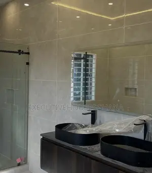 4bdrm House in Accra Metropolitan for sale