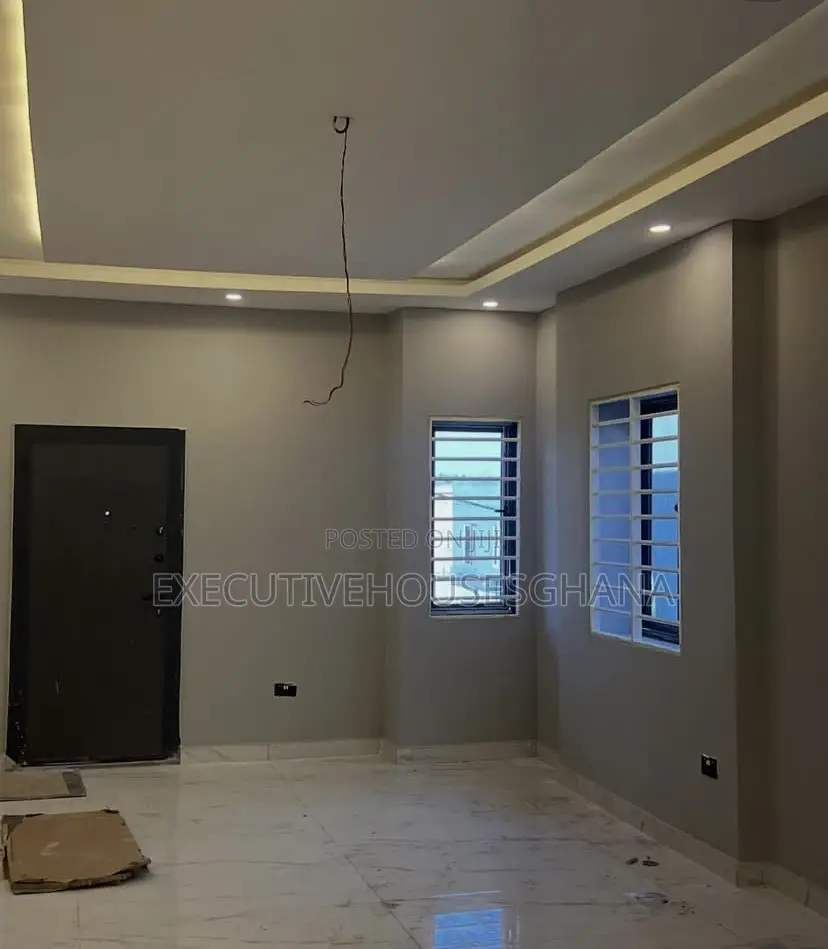 4bdrm House in Accra Metropolitan for sale