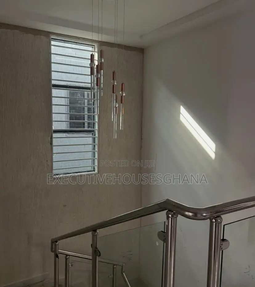 4bdrm House in Accra Metropolitan for sale