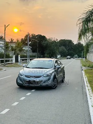 Hyundai Elantra Limited 4dr Sedan (1.8L 4cyl 6A) 2015 Gray