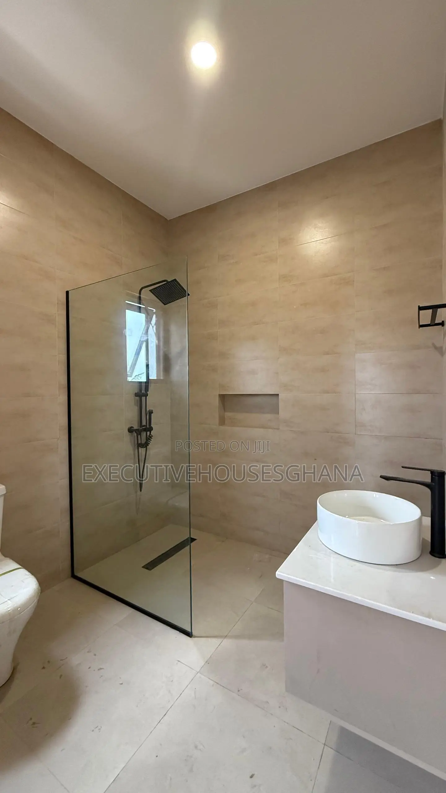 4bdrm House in Executivehousesghana, Spintex for sale