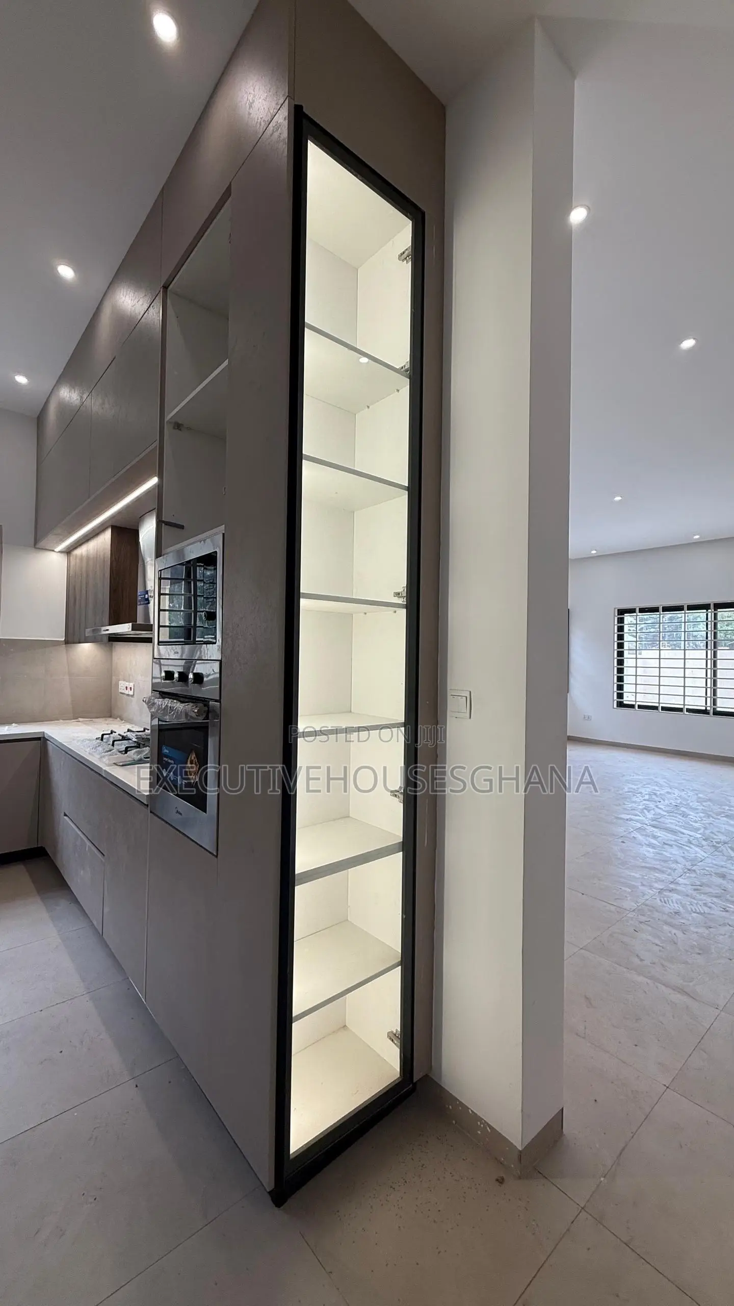 4bdrm House in Executivehousesghana, Spintex for sale