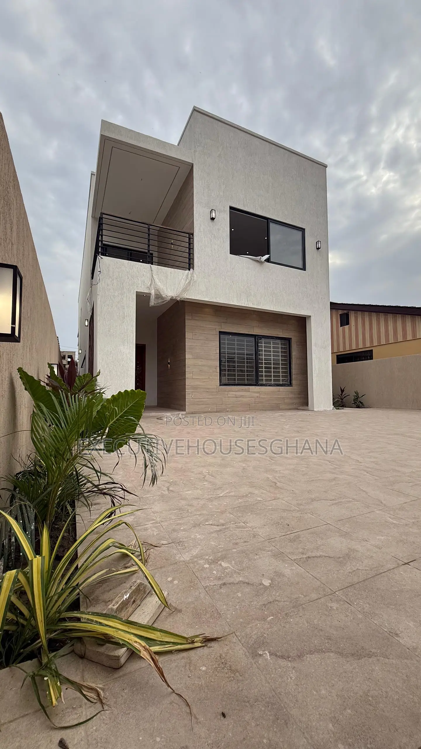 4bdrm House in Executivehousesghana, Spintex for sale