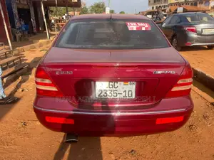 Mercedes-Benz C230 2014 Red