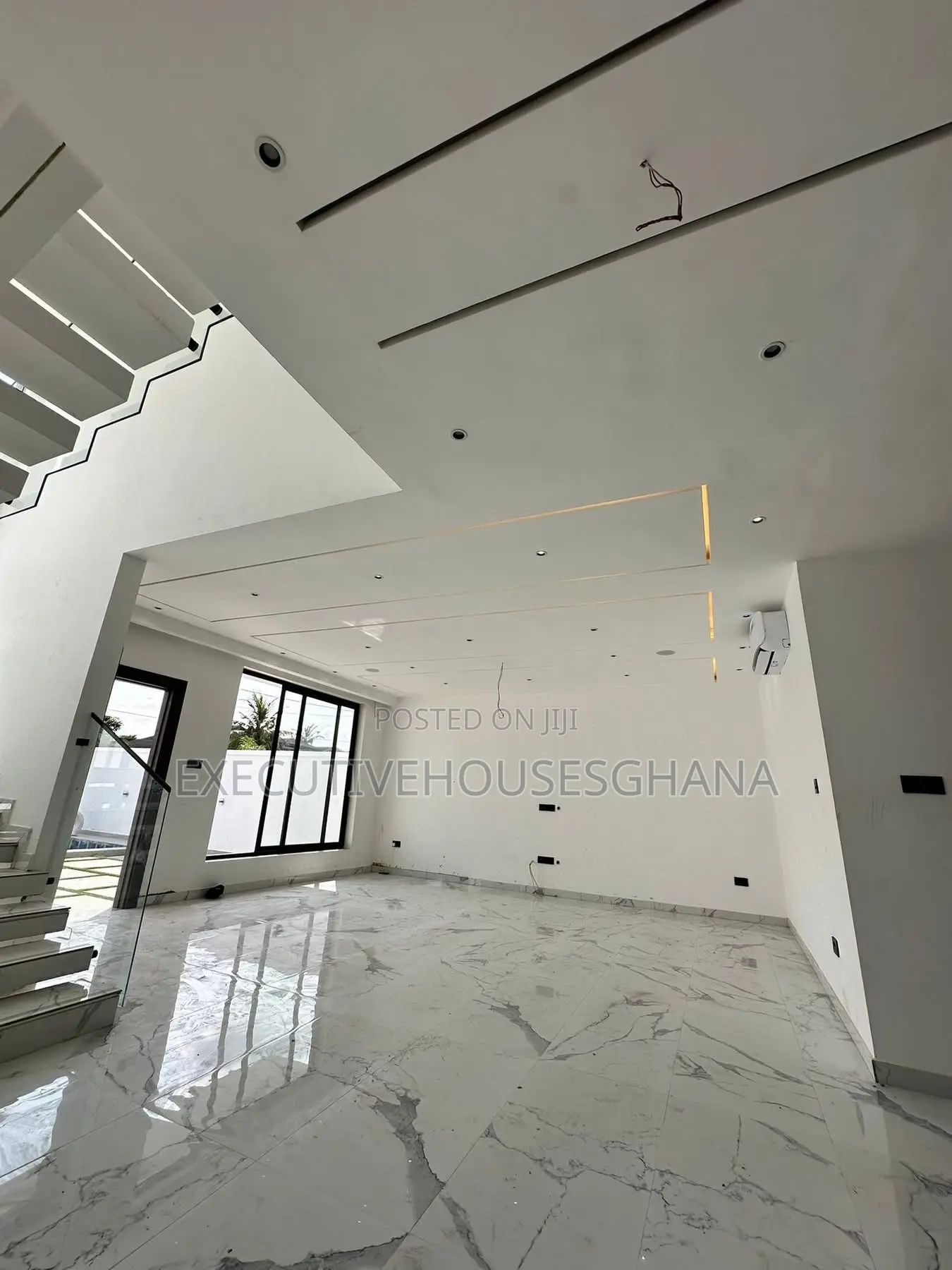 4bdrm House in Executivehousesghana, School Junction for sale