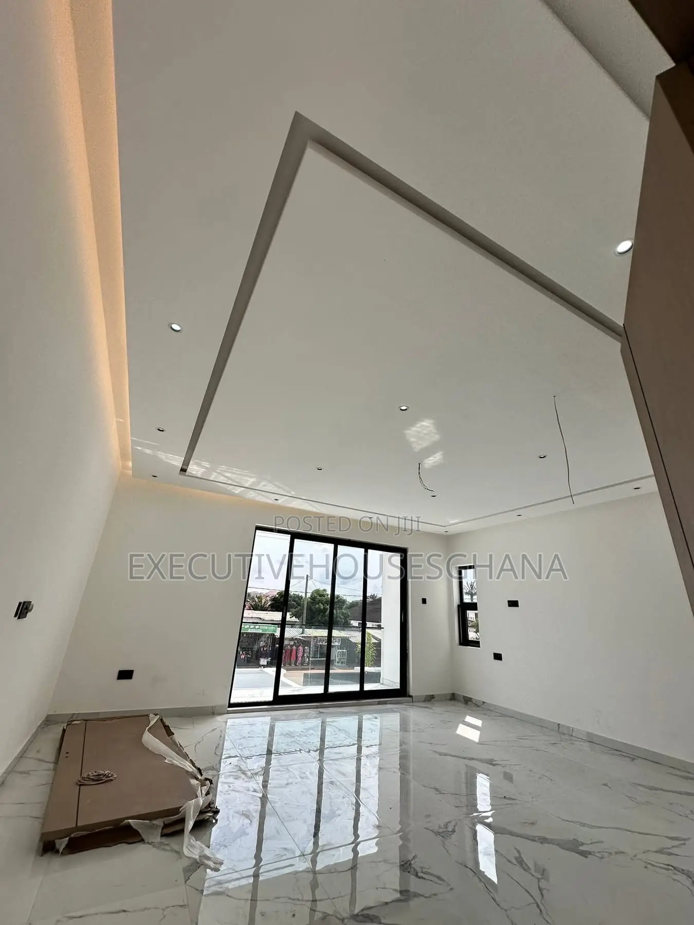 4bdrm House in Executivehousesghana, School Junction for sale