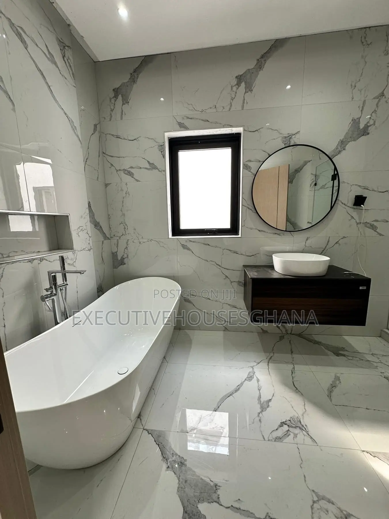 4bdrm House in Executivehousesghana, School Junction for sale