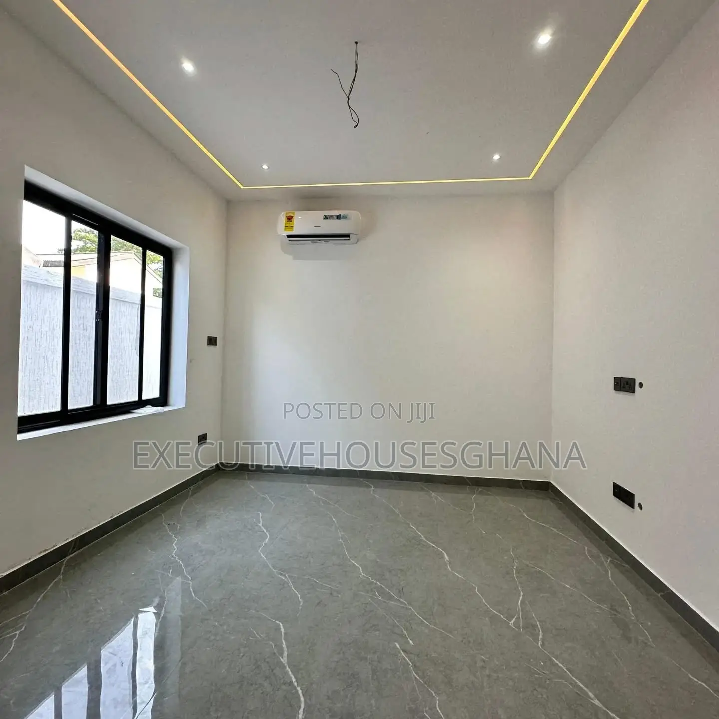 5bdrm House in Executivehousesghana, School Junction for sale