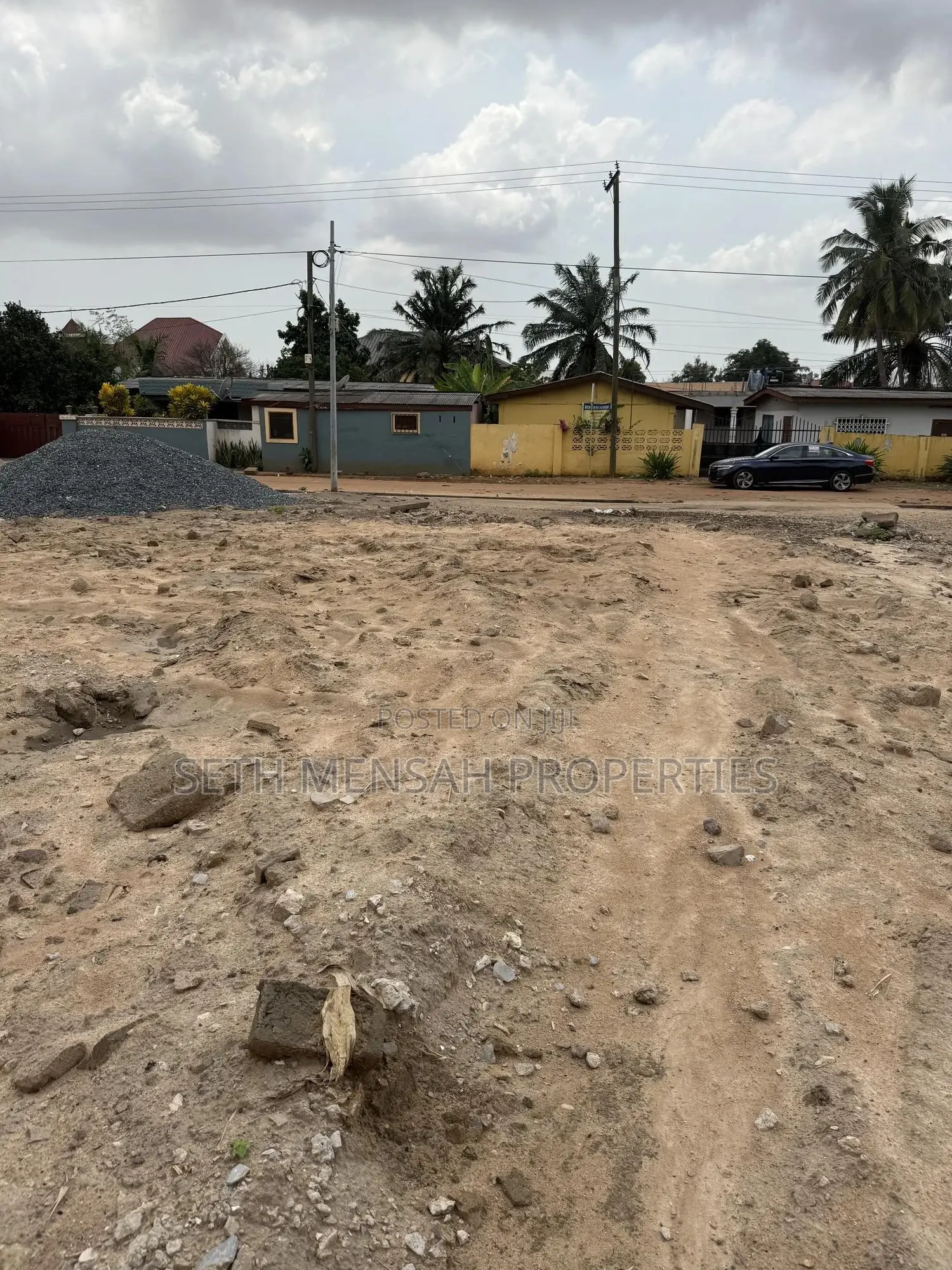 0,3 Acres Land for Sale at Ashley Botwe Goil Feeling Station