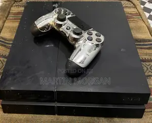 Ps4 Console and Controller