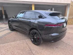Jaguar F-Pace 2022 Gray