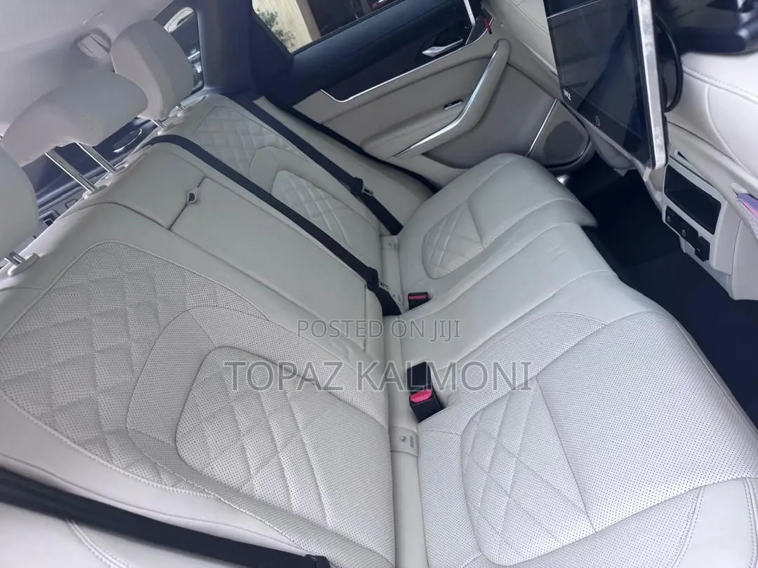 Jaguar F-Pace 2022 Gray