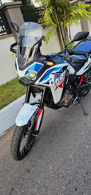Honda 2025 White