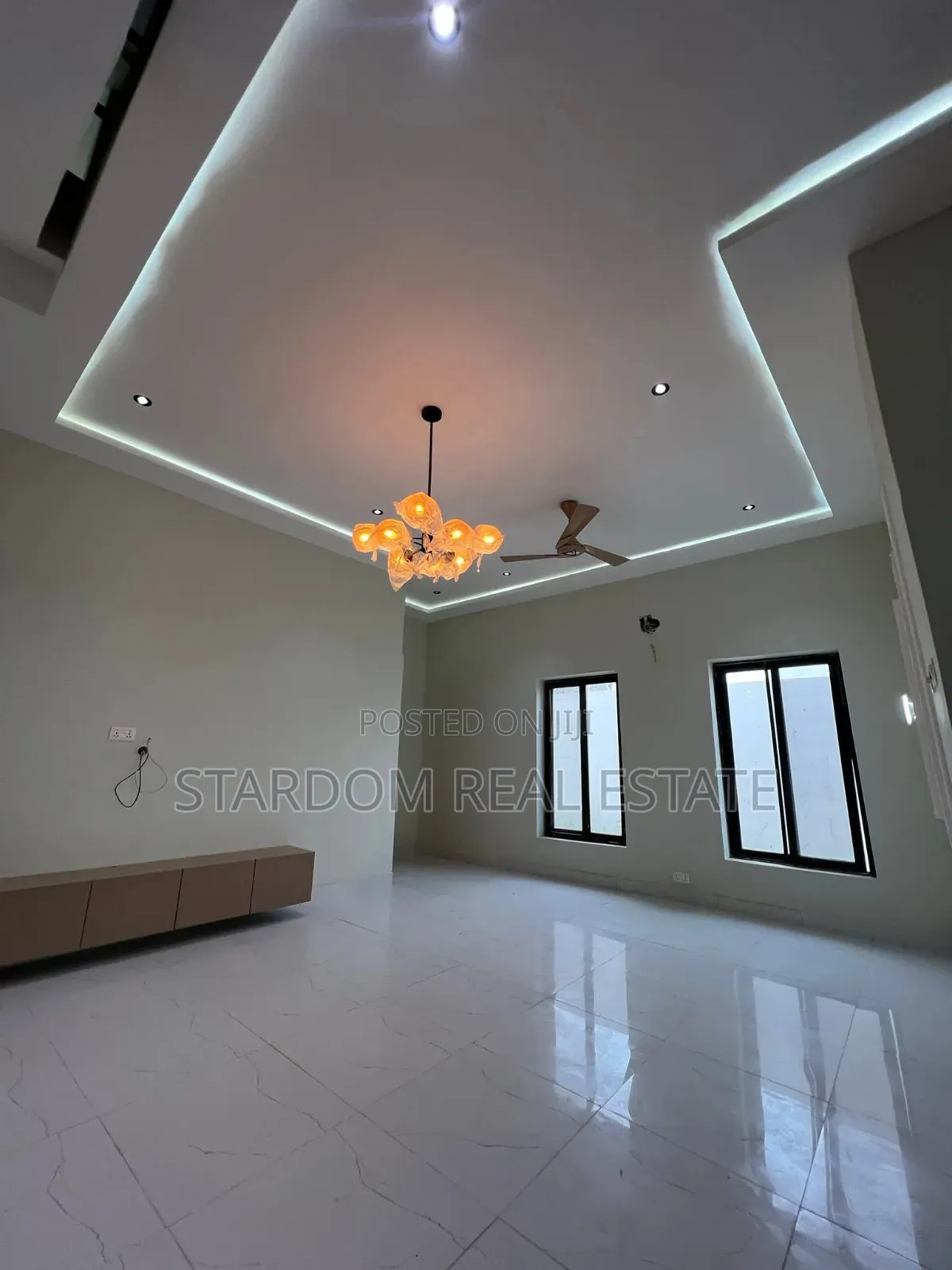 4bdrm Duplex in East Legon Hills for sale