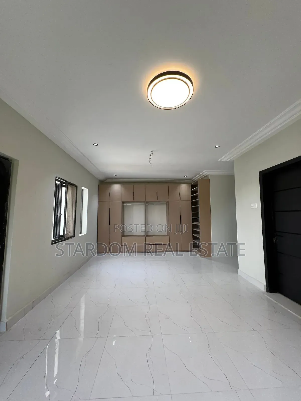 4bdrm Duplex in East Legon Hills for sale