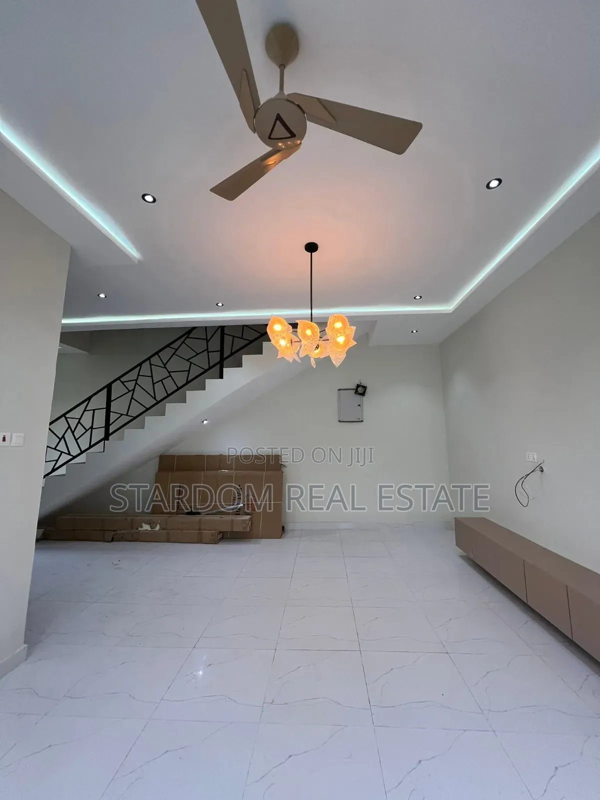 4bdrm Duplex in East Legon Hills for sale